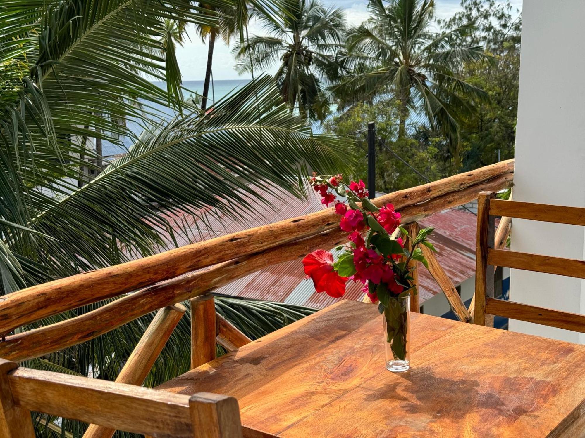 Rafiki Hotel Nungwi Beach Exterior photo